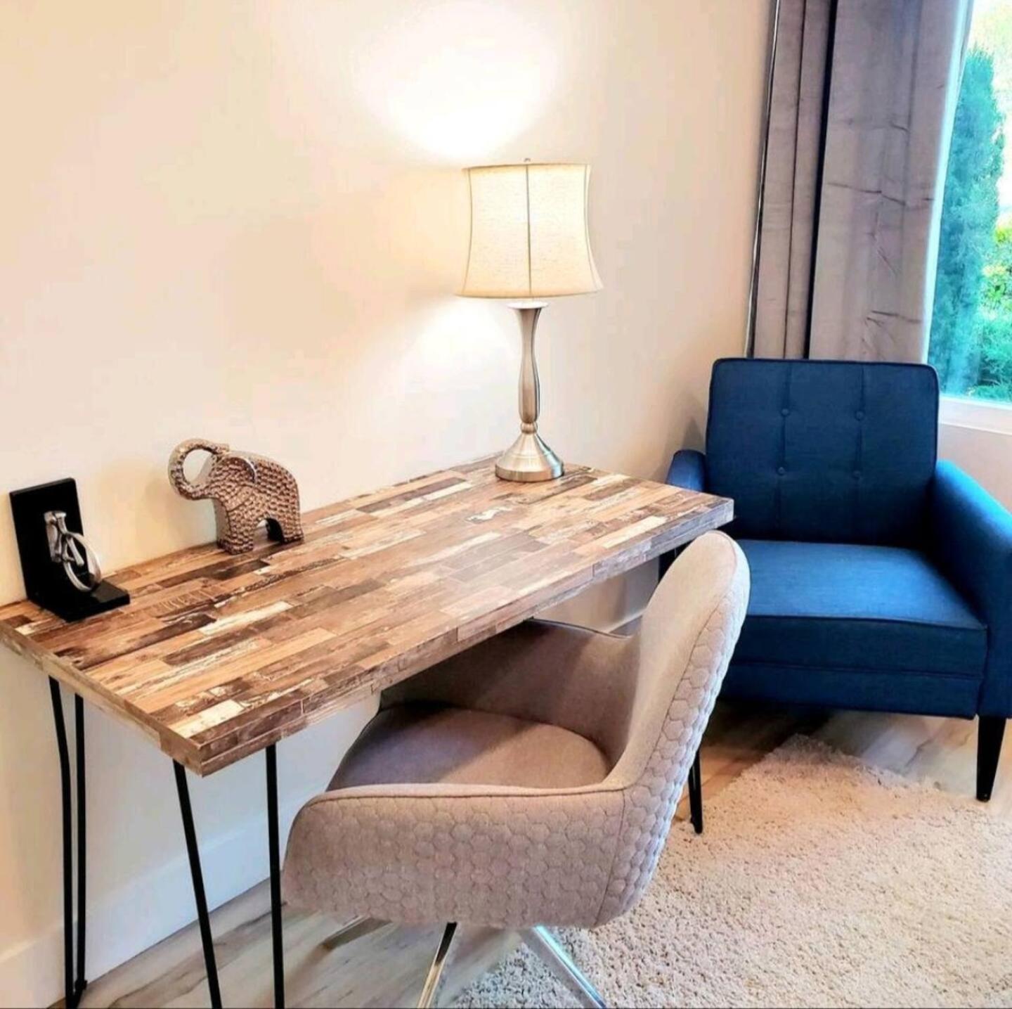 Spacious 4bed 2bath, Gated Pool, Wi-fi, Garage Hébergement de vacances