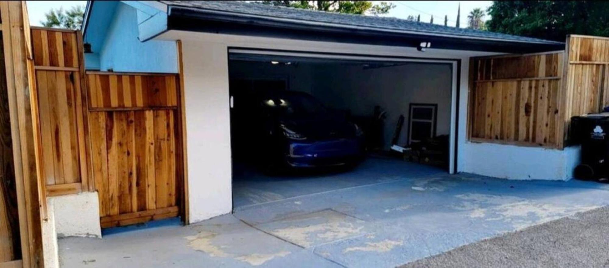 Spacious 4bed 2bath, Gated Pool, Wi-fi, Garage Hébergement de vacances Los Angeles
